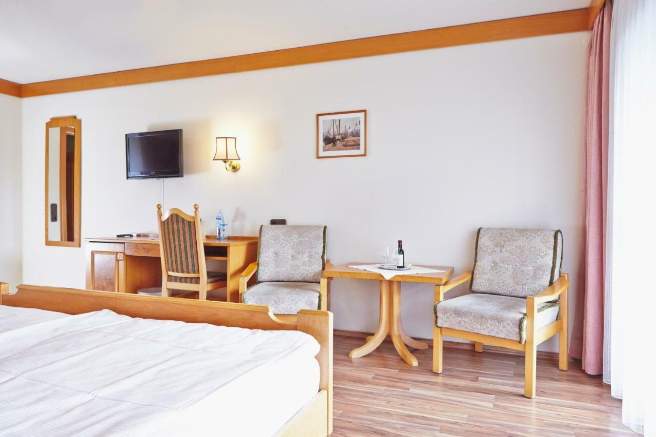 Ringhotel Garni Pflug 오버키르히 외부 사진